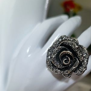 Vintage Silver Color Rose Ring Size 6